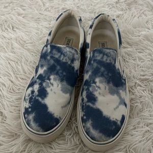 Steve Madden Cloud Slip ons